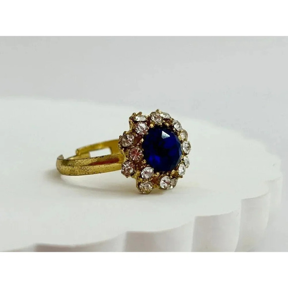 Vintage Gold Tone Blue Gemstone Halo Floral Adjustable Multi Stone Ring - size 9 - Picture 4 of 9